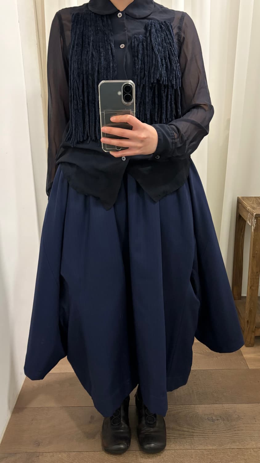 Fluffy Line Ruffle Detail Blouse 상품이미지2