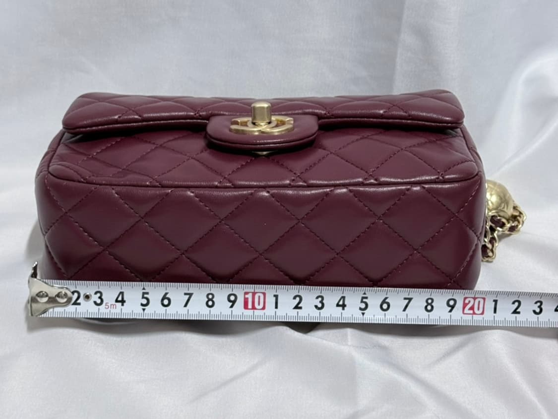 샤넬 클래식 뉴미니 골든볼 플랩백 상품이미지7