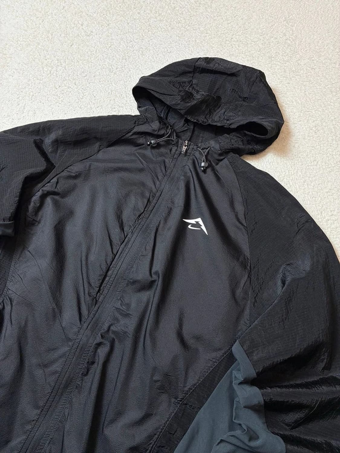 나이키 23ss 트레일 에어리즈 러닝 후디 윈드자켓 PN7484 상품이미지2