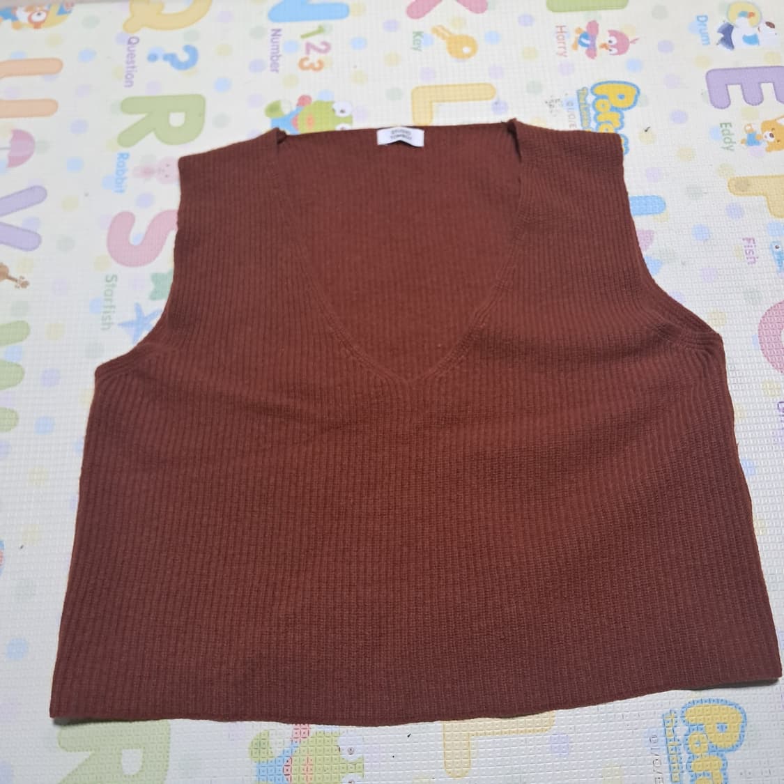 스튜디오 톰보이 니트 조끼 베스트 브라운- 프리사이즈 상품이미지4