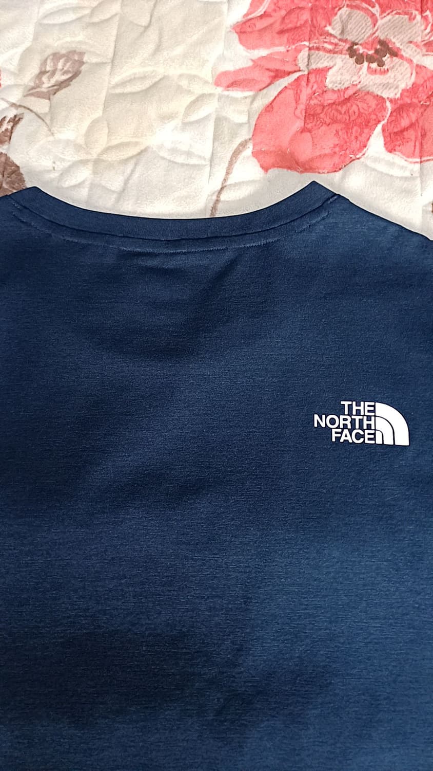 노스페이스 반팔 100 가슴53 기장70 상품이미지4