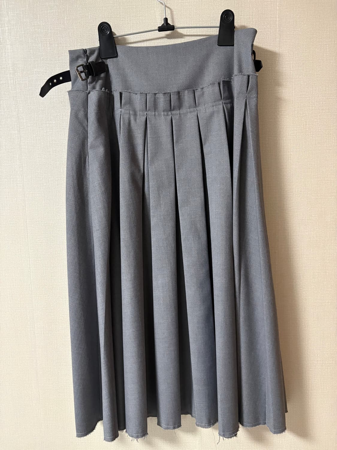 밀로우먼 Buckle Pleated Skirt [Gray] 2사이즈 상품이미지5