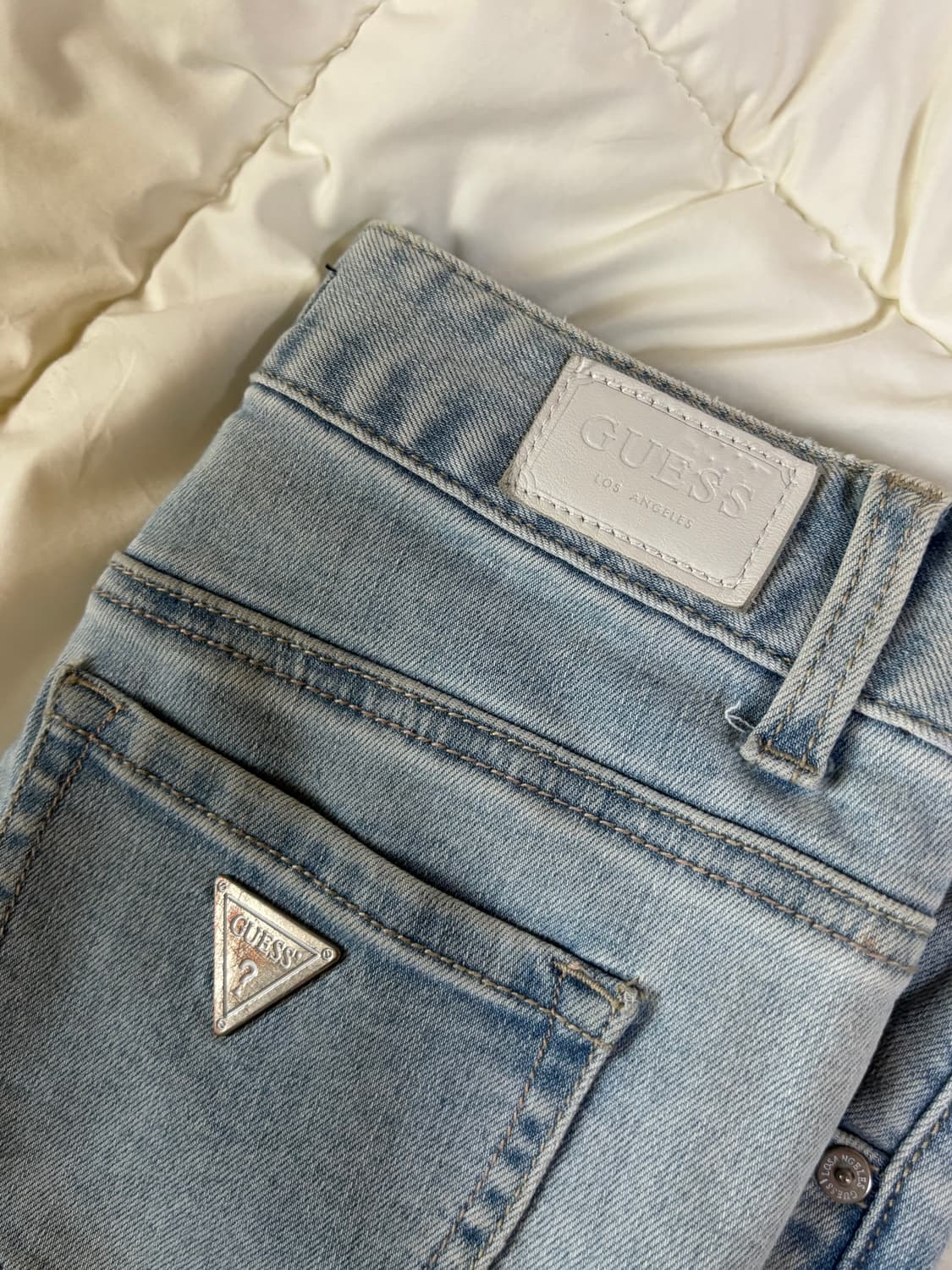 게스 부츠컷 청바지 상품이미지3