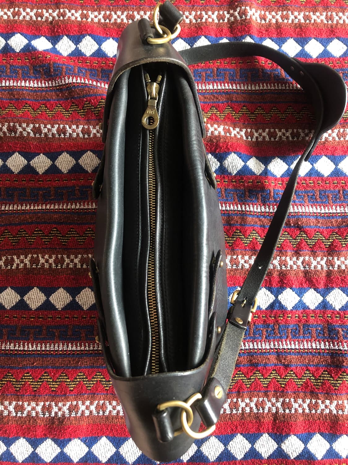 fleetilya 블랙 레더 숄더백 상품이미지3