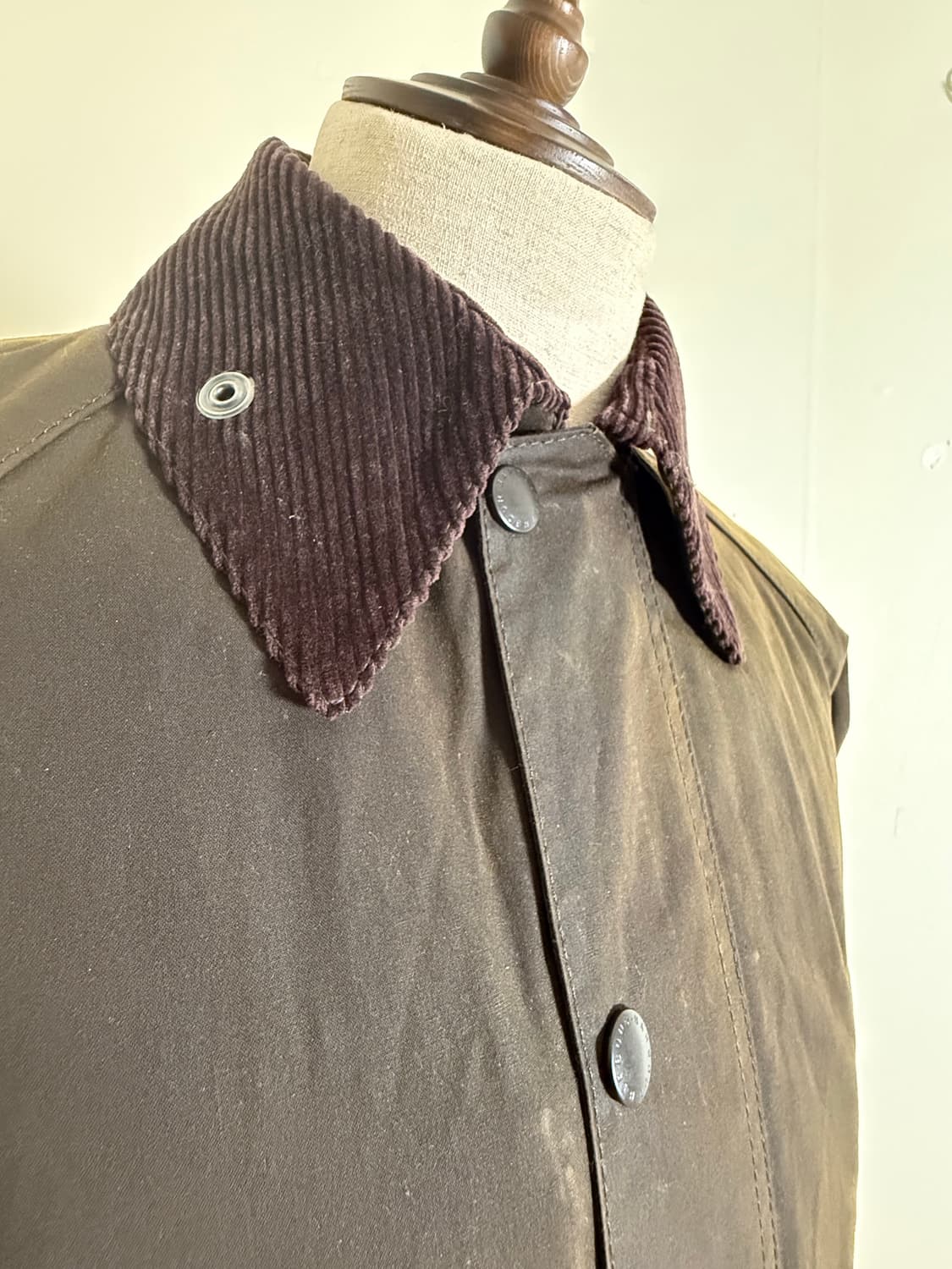 Barbour 바버 클래식 비데일 C32 왁스 자켓 영국산 상품이미지3