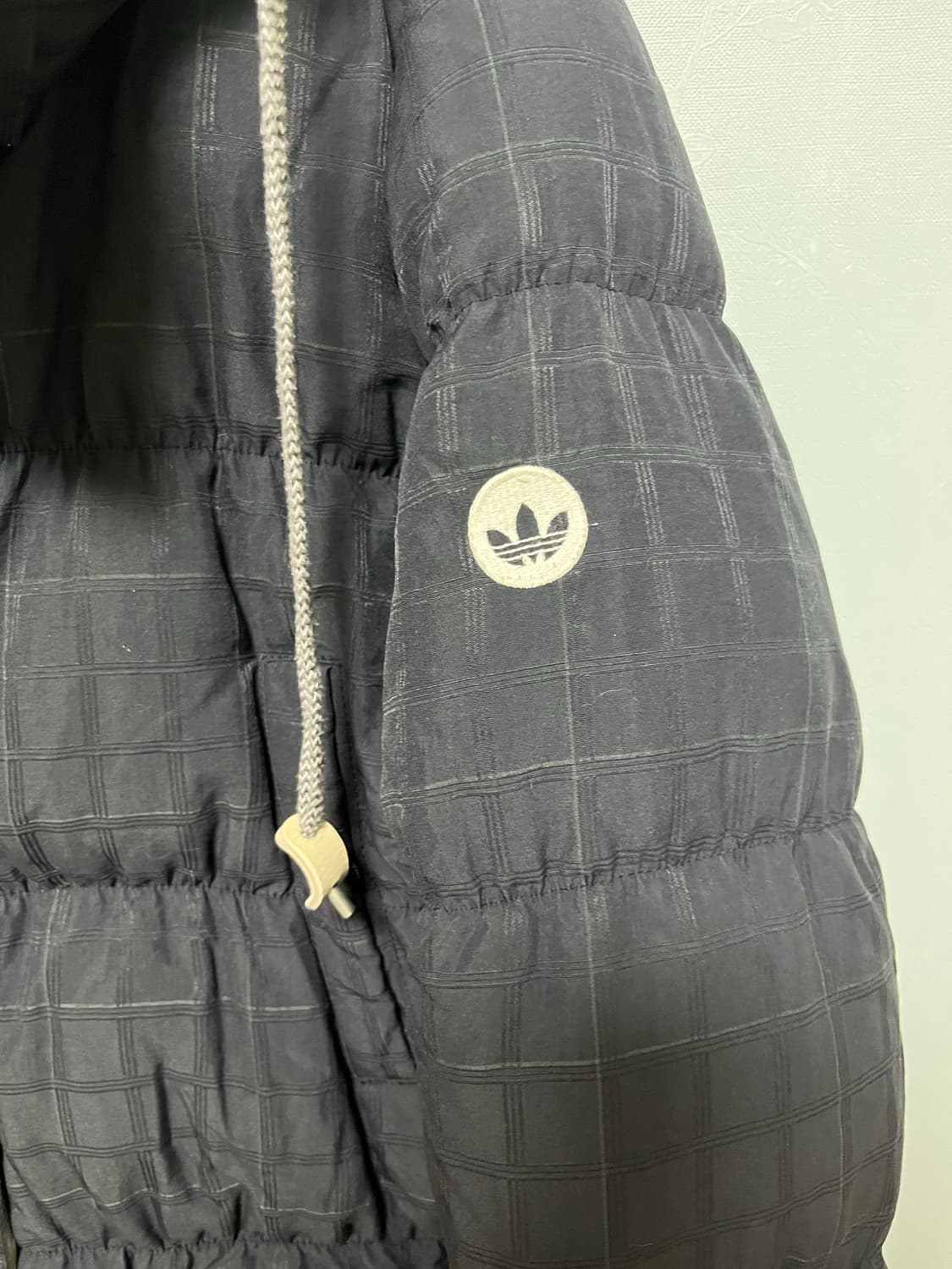 아디다스 블랙 체크  덕다운패딩 점퍼 상품이미지2