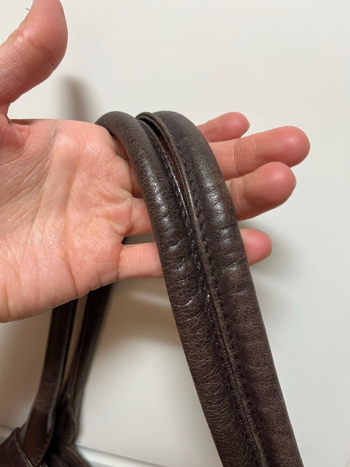 빈티지 리얼레더 초코브라운 아일렛 셔링 숄더백 상품이미지7