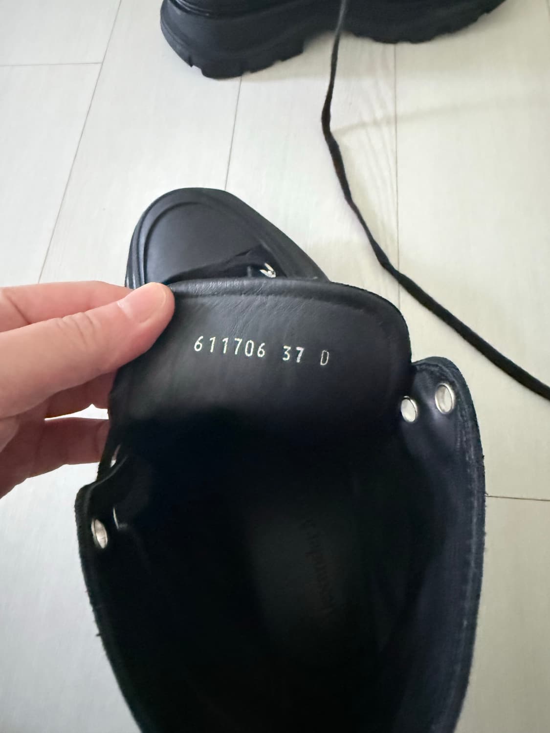 Alexander McQueen Tread Slick 올블랙 부츠/하이탑 상품이미지4