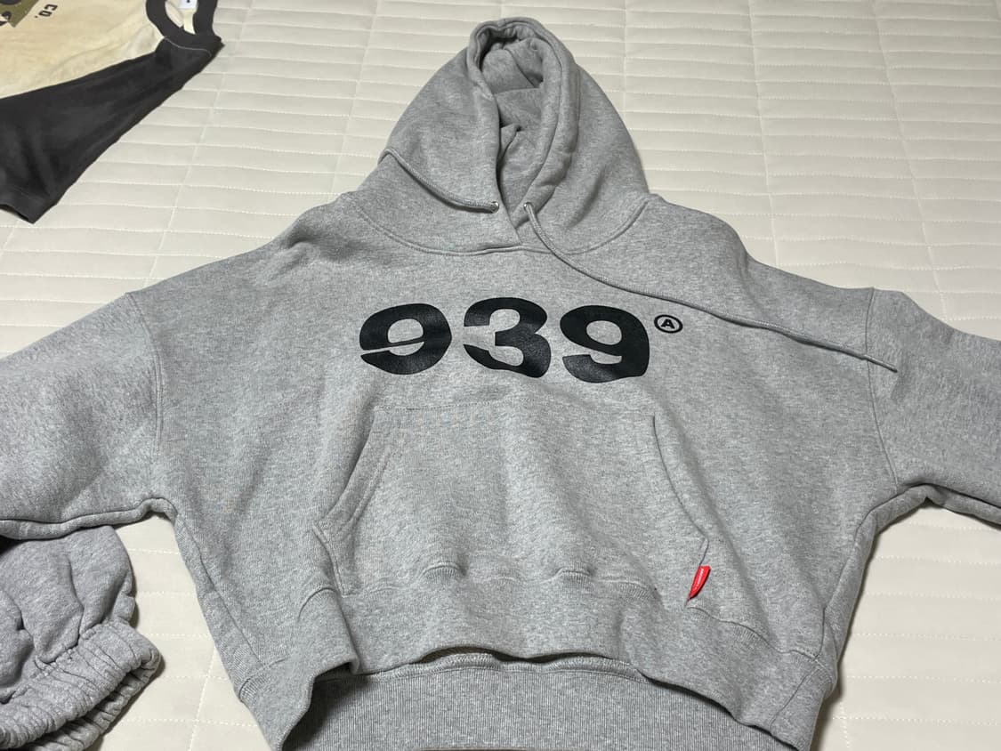 [일괄판매]아카이브 볼드 939로고 크롭후드+스웨트팬츠 상품이미지2