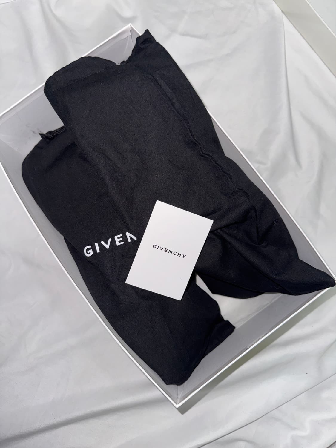 지방시 카프스킨 빅 버클 더비 슈즈 by 리카르도 티시 상품이미지4