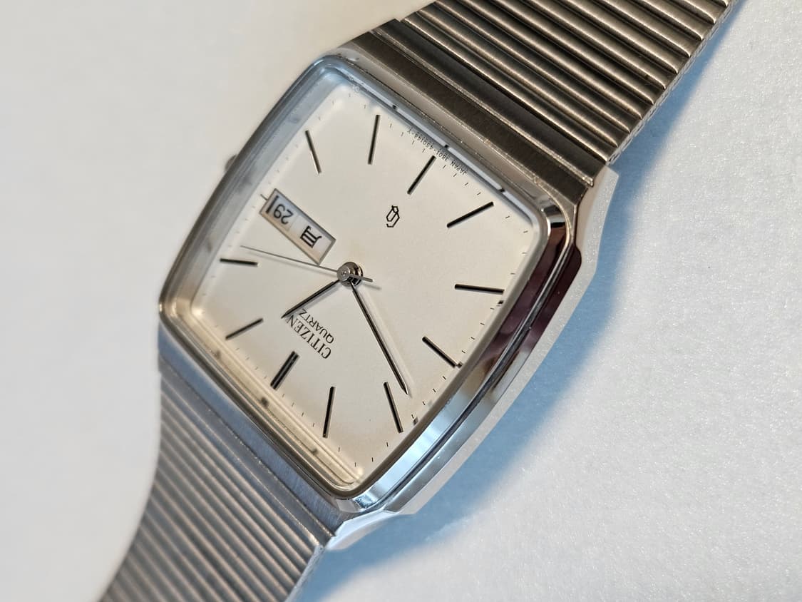 시티즌 쿼츠 빈티지 사각 메탈 시계 상품이미지3