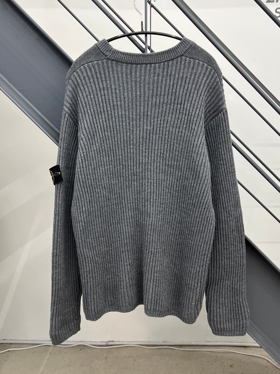 스톤아일랜드 와펜 그레이 골지 울 니트 상품이미지4