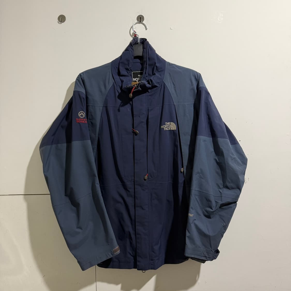 노스페이스 바람막이 자켓 상품이미지1