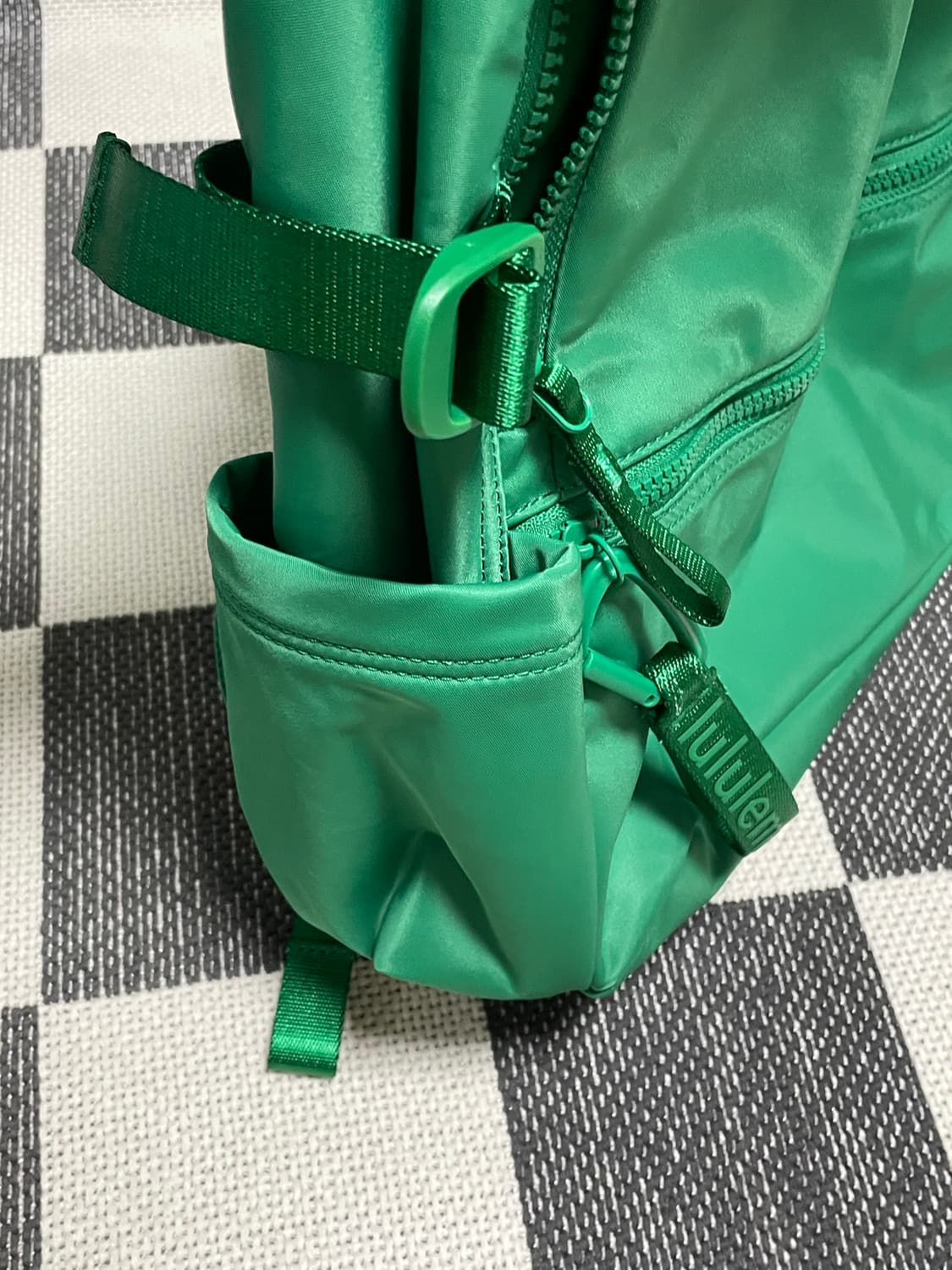 룰루레몬 뉴 크루 백팩 22L 업데이트 그린컬러 상품이미지7