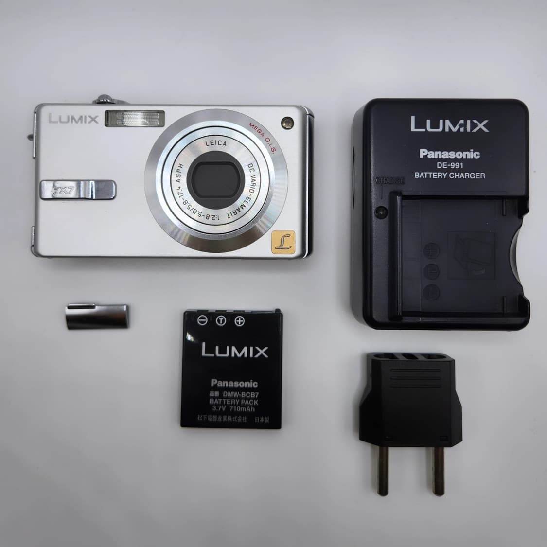 작례⭕️ 파나소닉 루믹스 DMC-FX7 실버 디지털카메라 상품이미지8