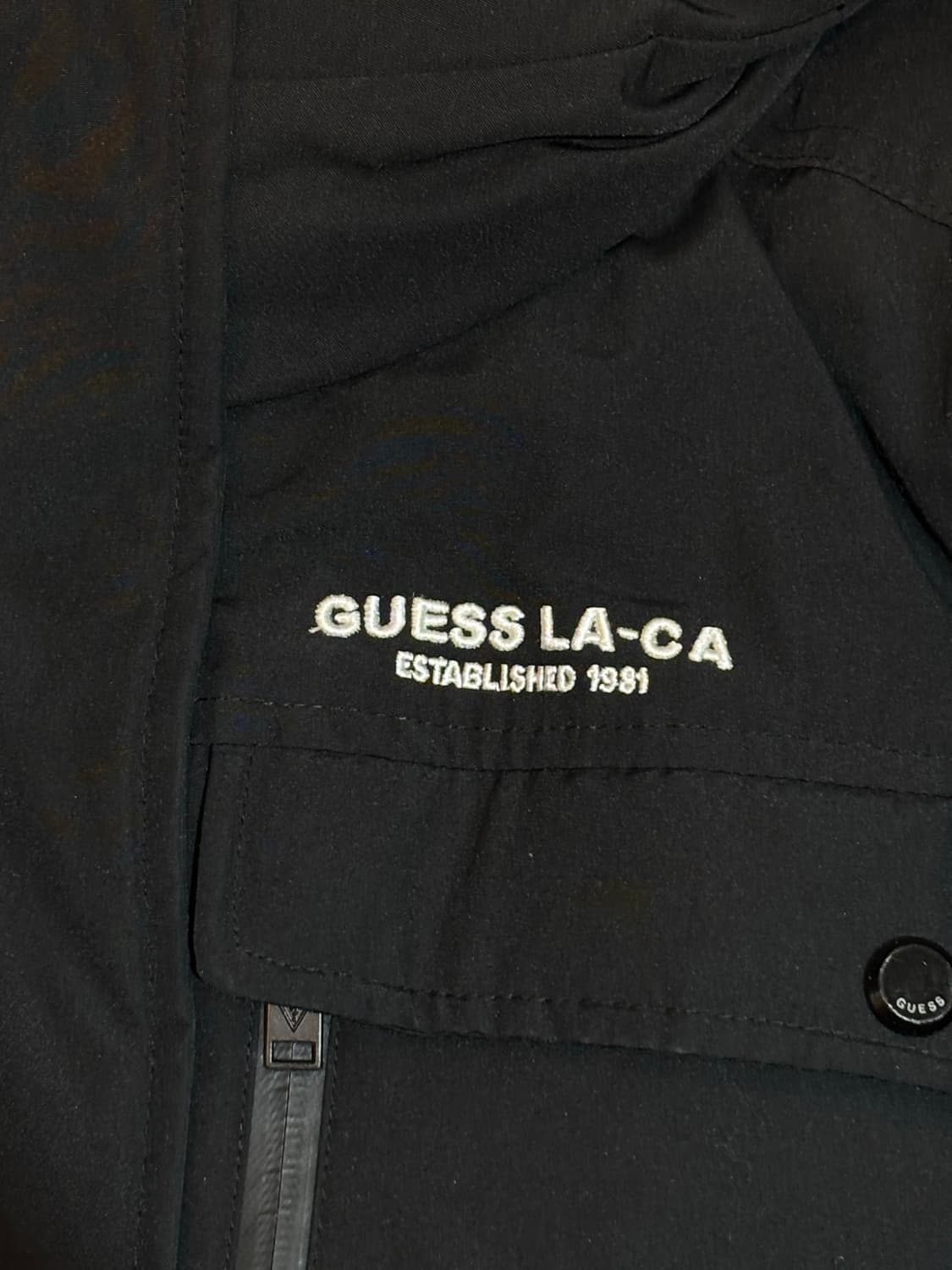 GUESS 게스 여성 숏패딩 XS 상품이미지4