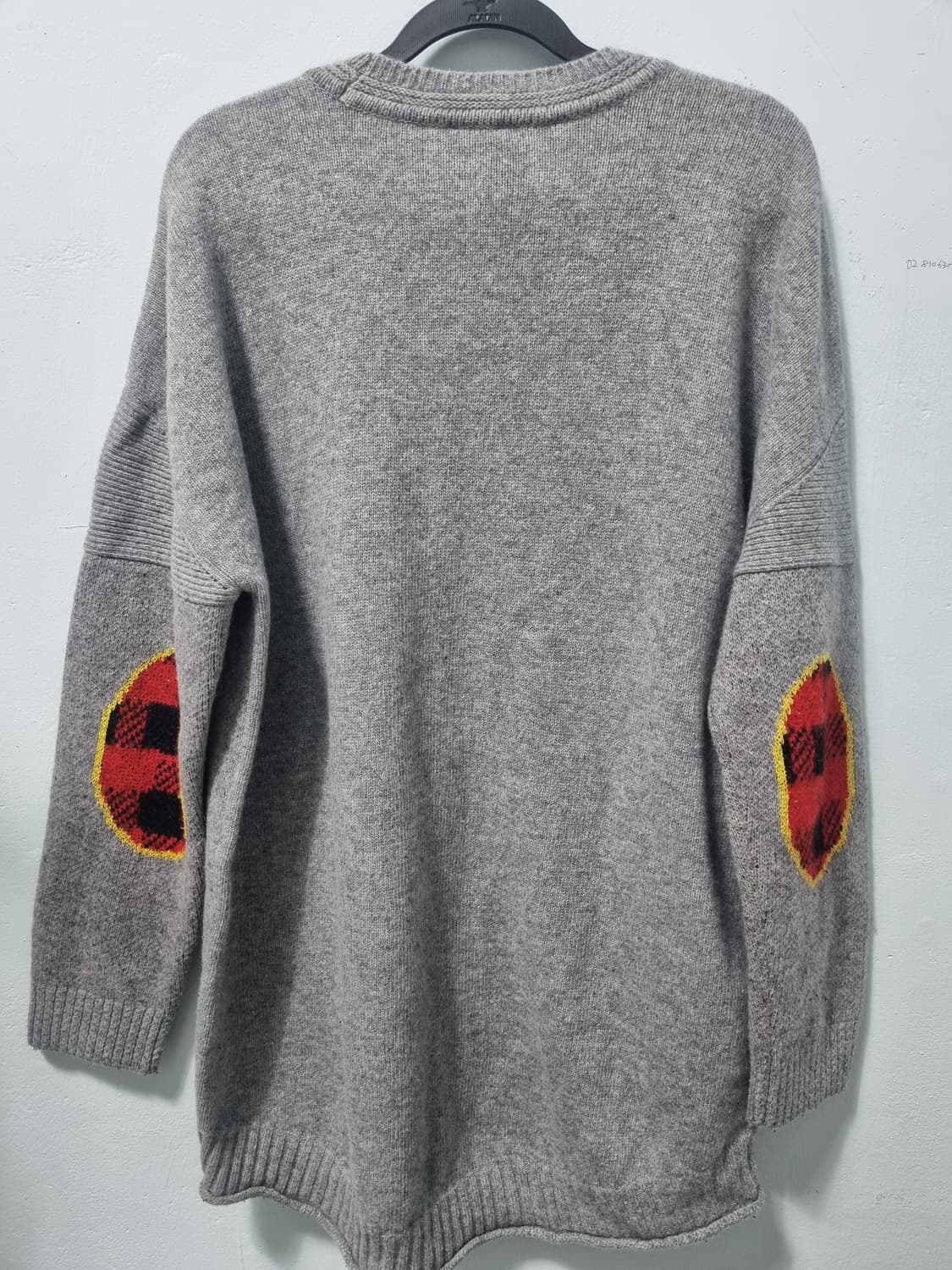 럭키슈에뜨 그레이 니트 F 상품이미지2