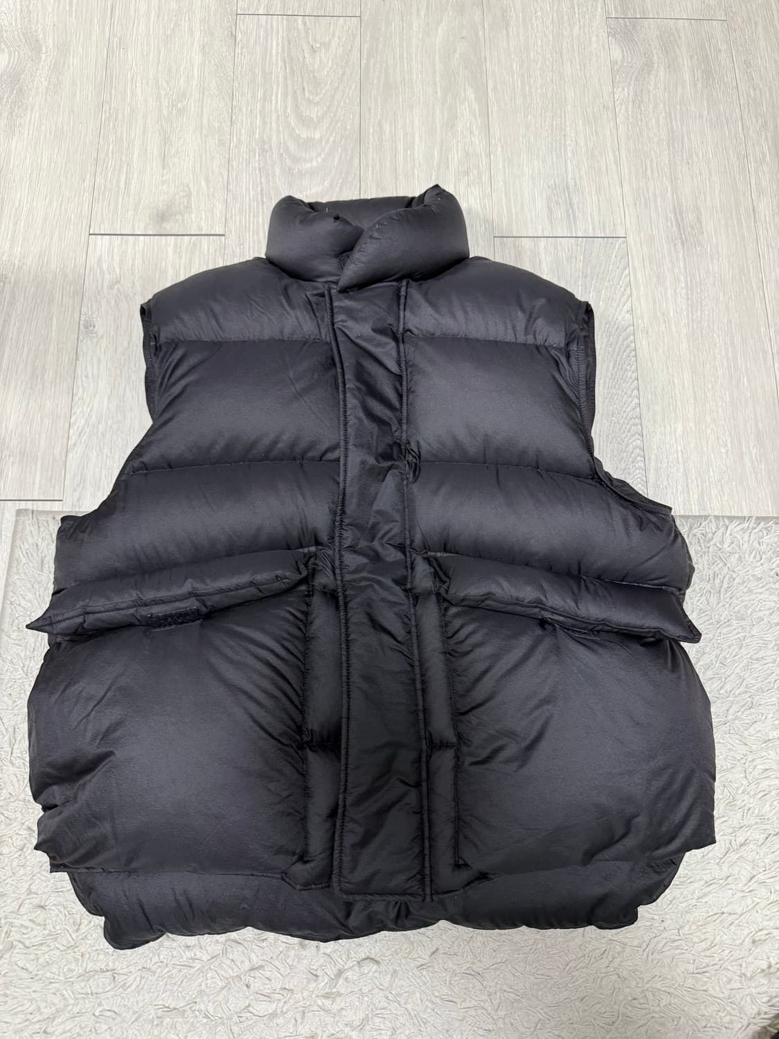 (1) Herill 헤릴 24fw 바디 아머 다운 베스트 패딩 상품이미지1