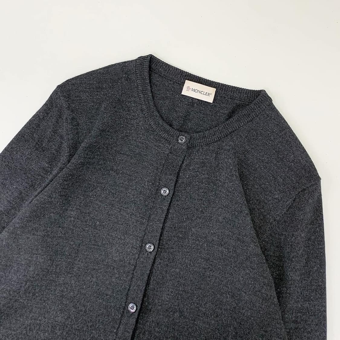 몽클레어 챠콜 울 라운드 가디건  상품이미지1
