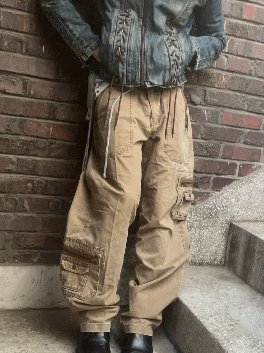 *Rare design* 2000s 베이지 멀티포켓 와이드 카고팬츠 상품이미지1