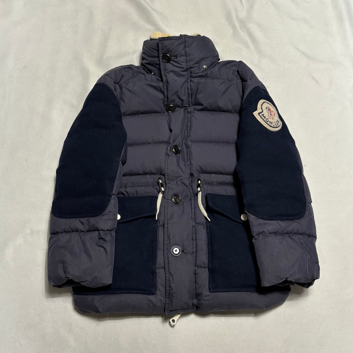 2 몽클레어 X 아미 올랜드 양털 카라 다운 패딩 상품이미지2