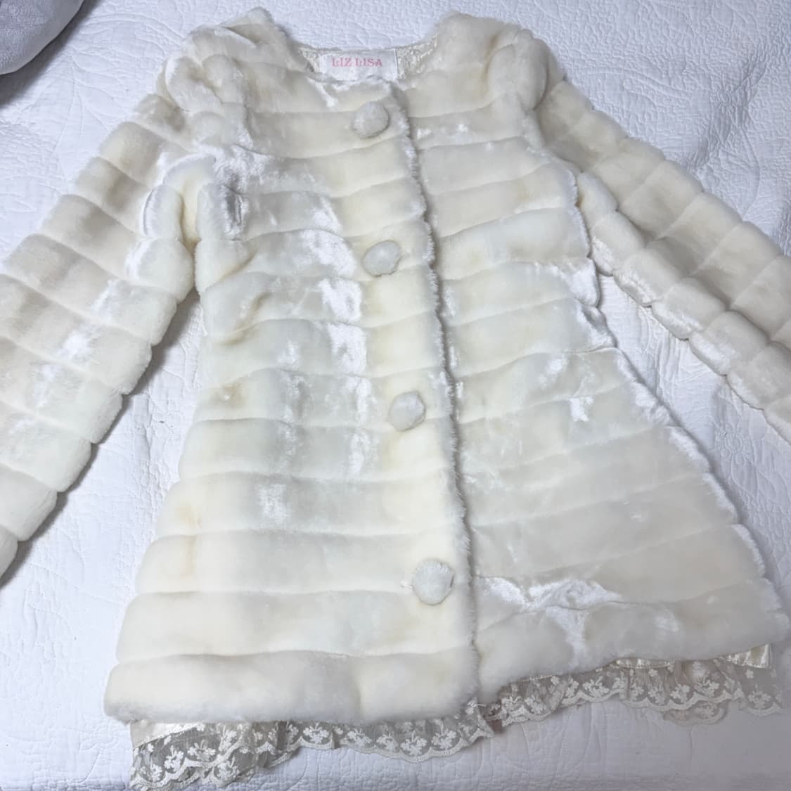 리즈리사 크림아이보리 레이스 퍼자켓 상품이미지4