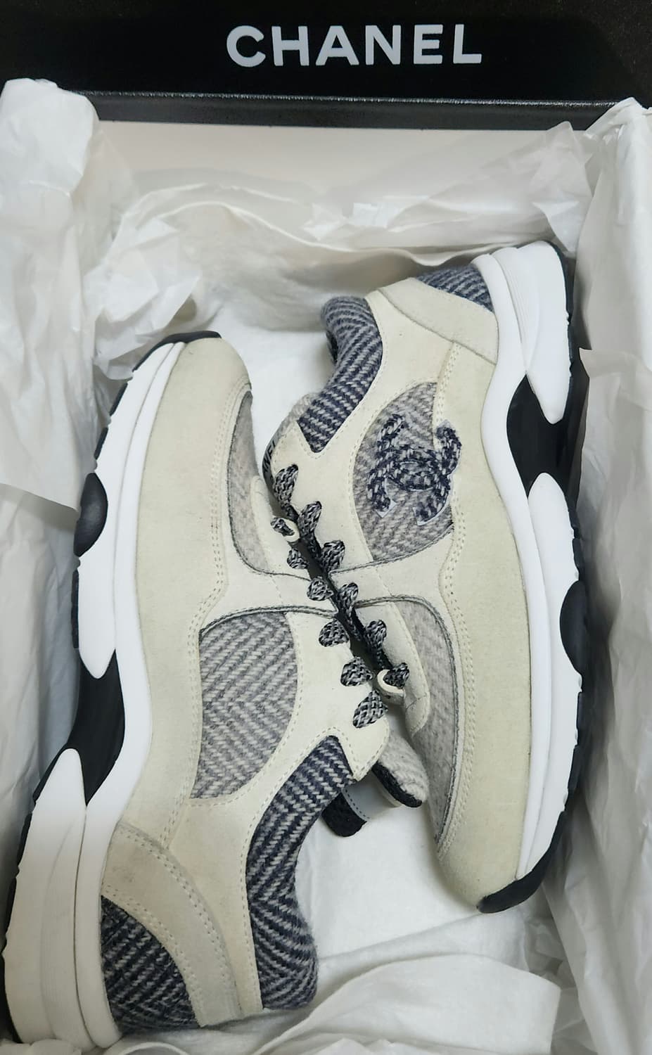 [정품] 샤넬 스니커즈 운동화 스웨이드 CC로고 헤링본 36.5 한정판 상품이미지7