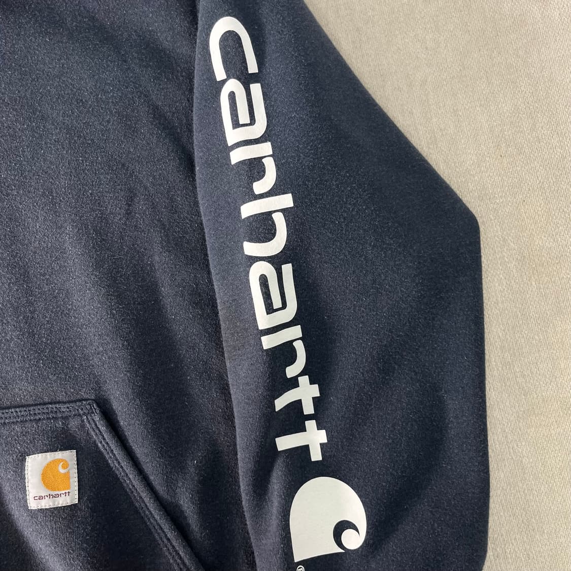 105 칼하트 WIP 사이드라인 후드티 상품이미지4