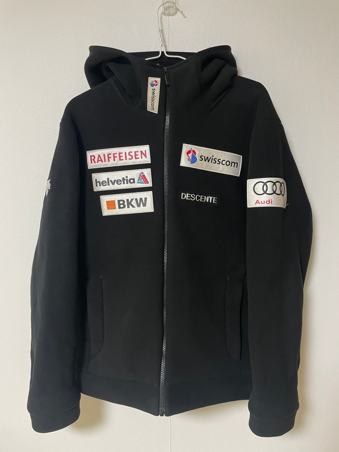 데상트 아우디 후리스 상품이미지1