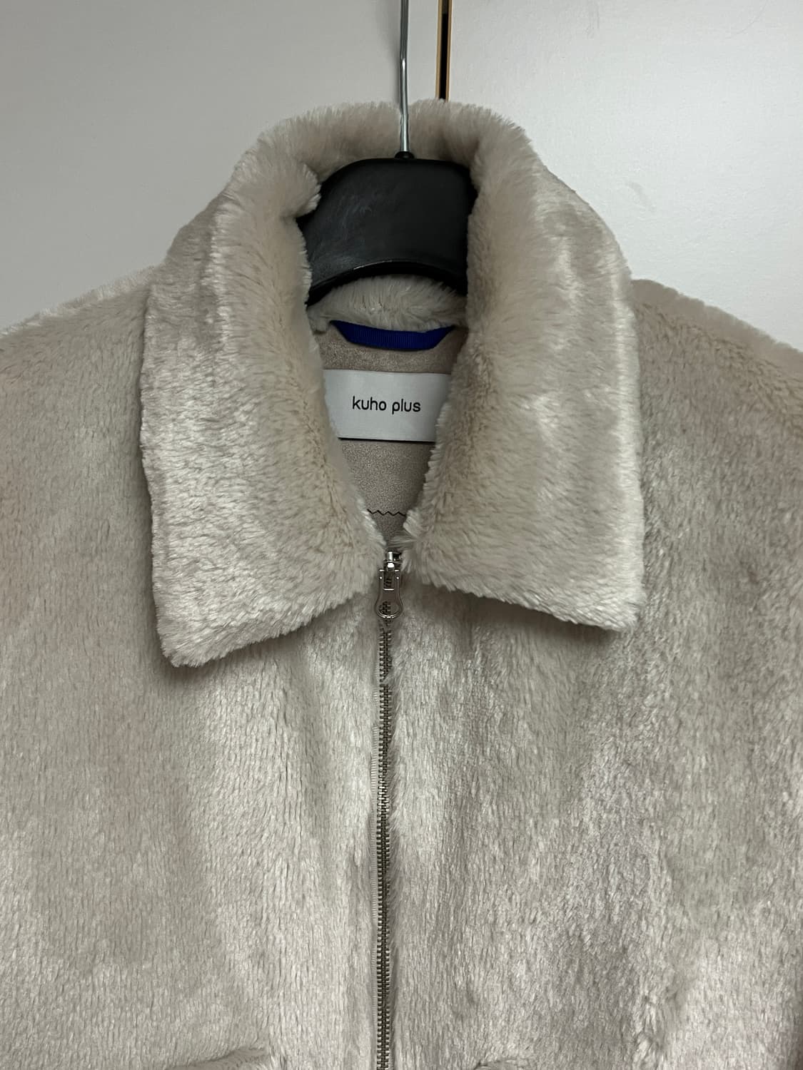 구호 플러스 베이지 크롭 퍼자켓 상품이미지3