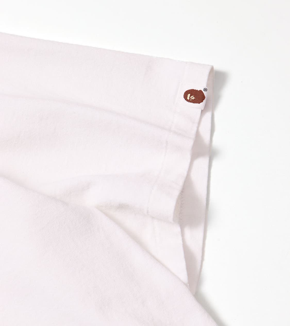 BAPE - A RISING BAPE PHOTO T SHIRT 상품이미지8