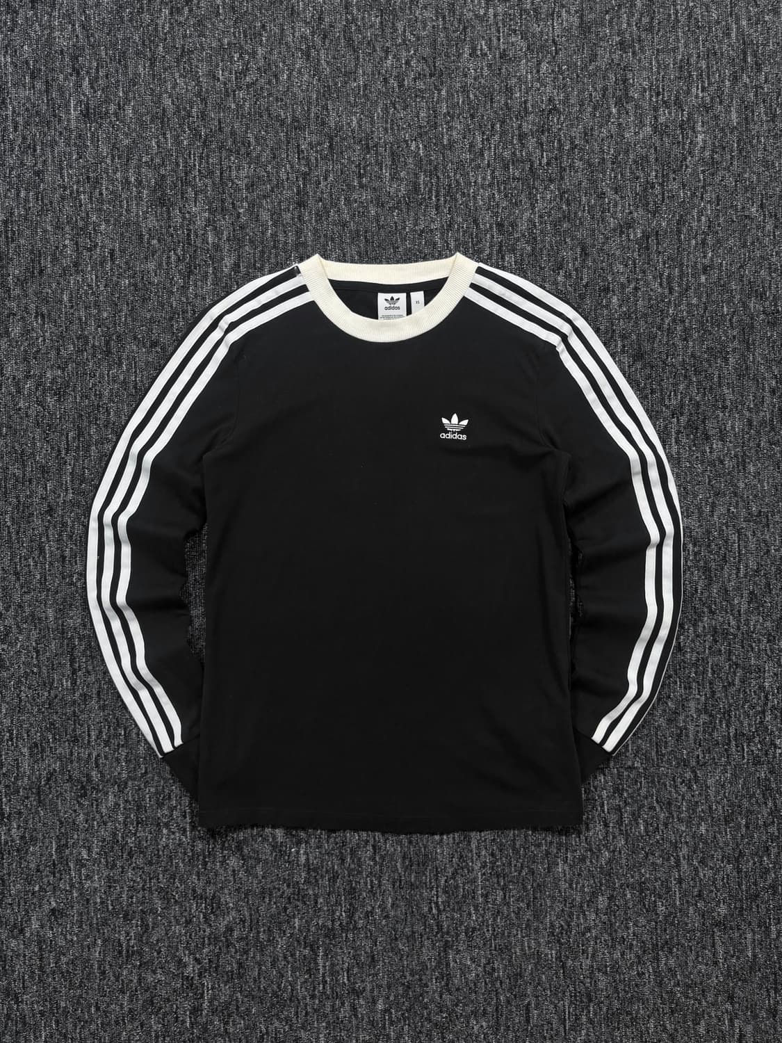 아디다스 블랙 롱슬리브 상품이미지4