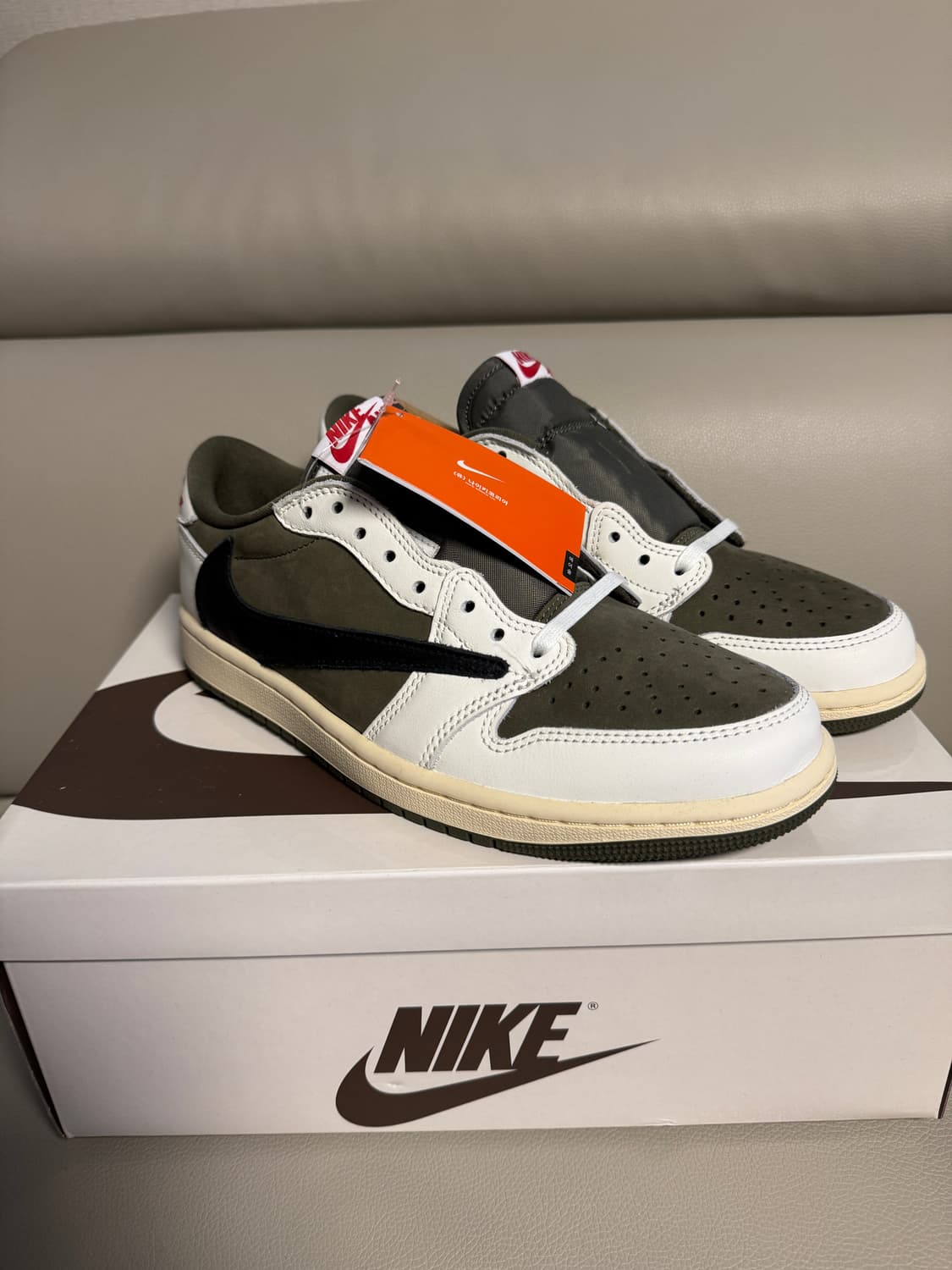 나이키 조던1 스캇 올리브 260 상품이미지1