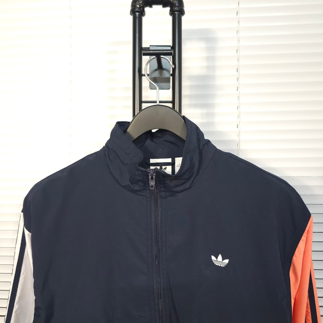 아디다스 빅트레포일 바람막이 XL 상품이미지2