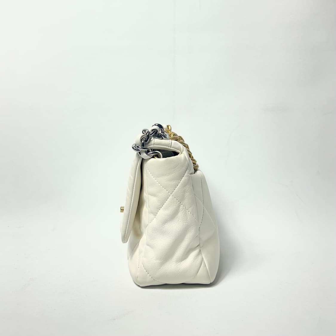 [S급/내장칩] 샤넬 19백 플랩백 내장칩 화이트 상품이미지4