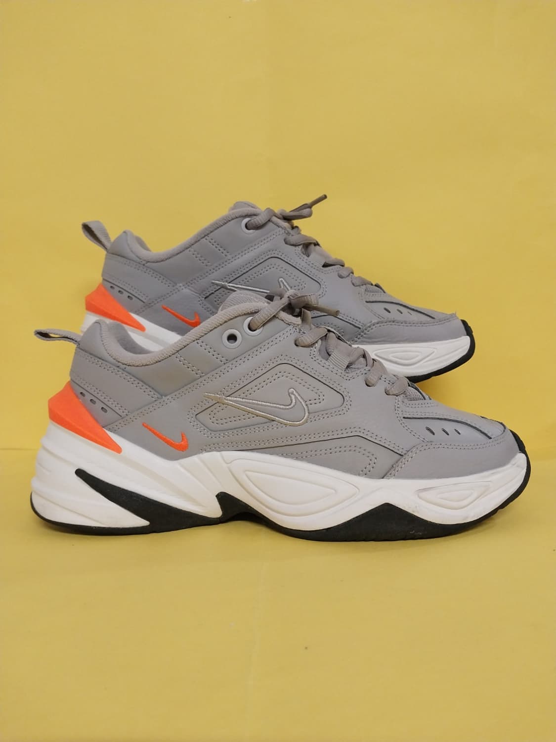 여성 나이키 M2K 테크노 아트모스피어 그레이 팬텀 운동화 (240) 상품이미지3