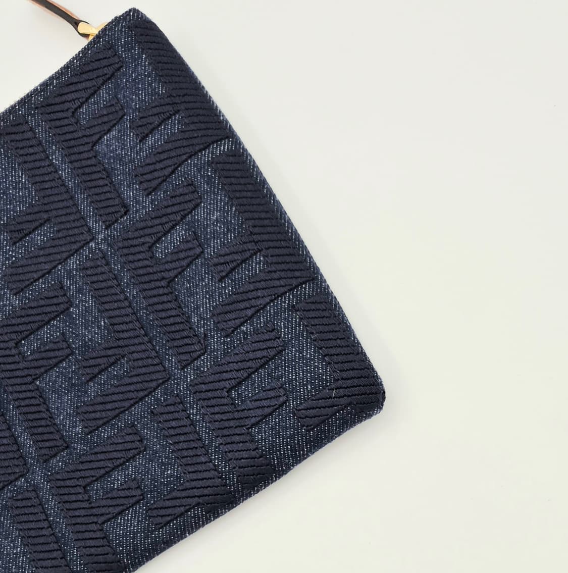 펜디 FF 자카드 데님 클러치 8N0149 상품이미지3