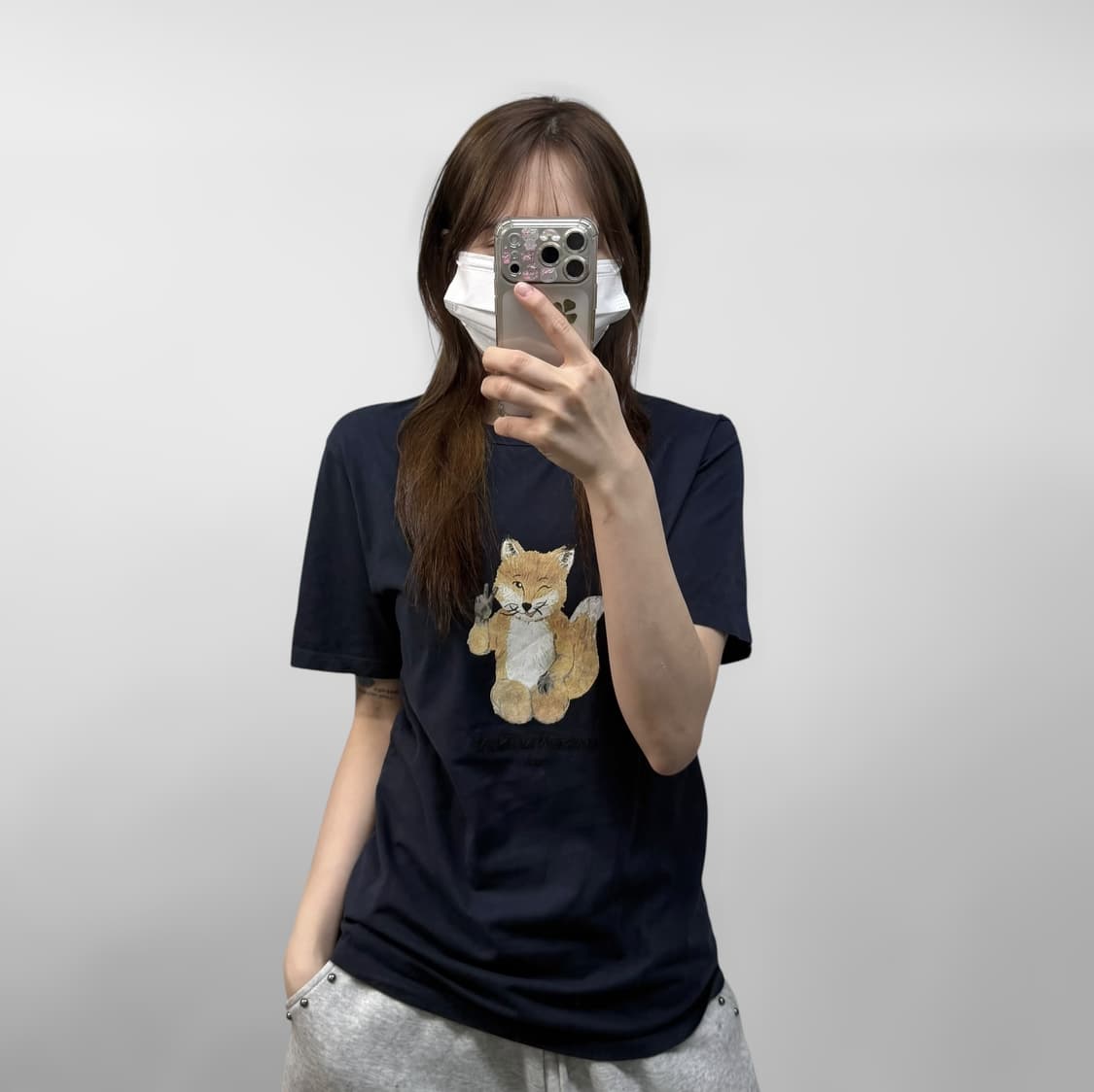 메종키츠네 올라잇 폭스 프린트 반팔티 네이비 상품이미지1