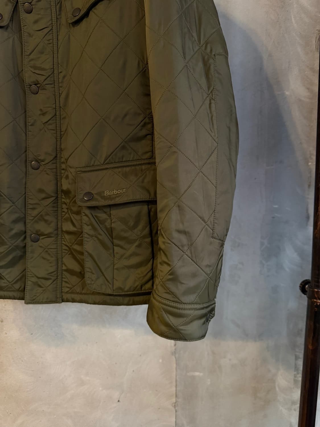 바버 인터내셔널 퀼팅자켓 남성100 상품이미지5