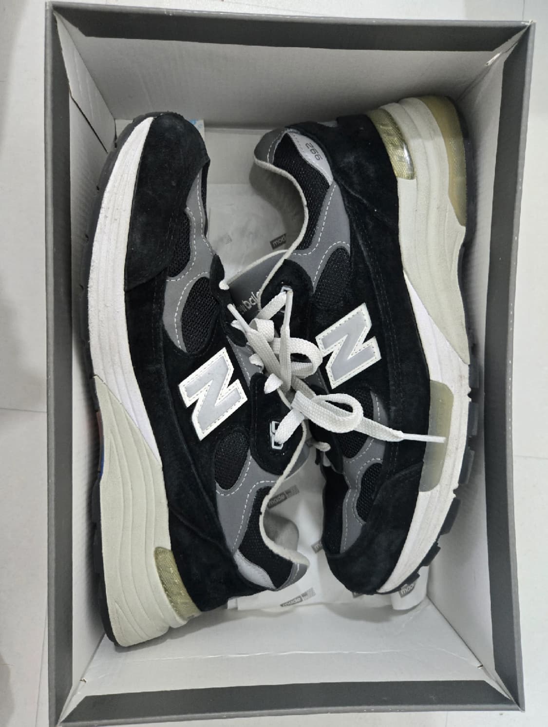 뉴발란스 992 블랙 상품이미지5