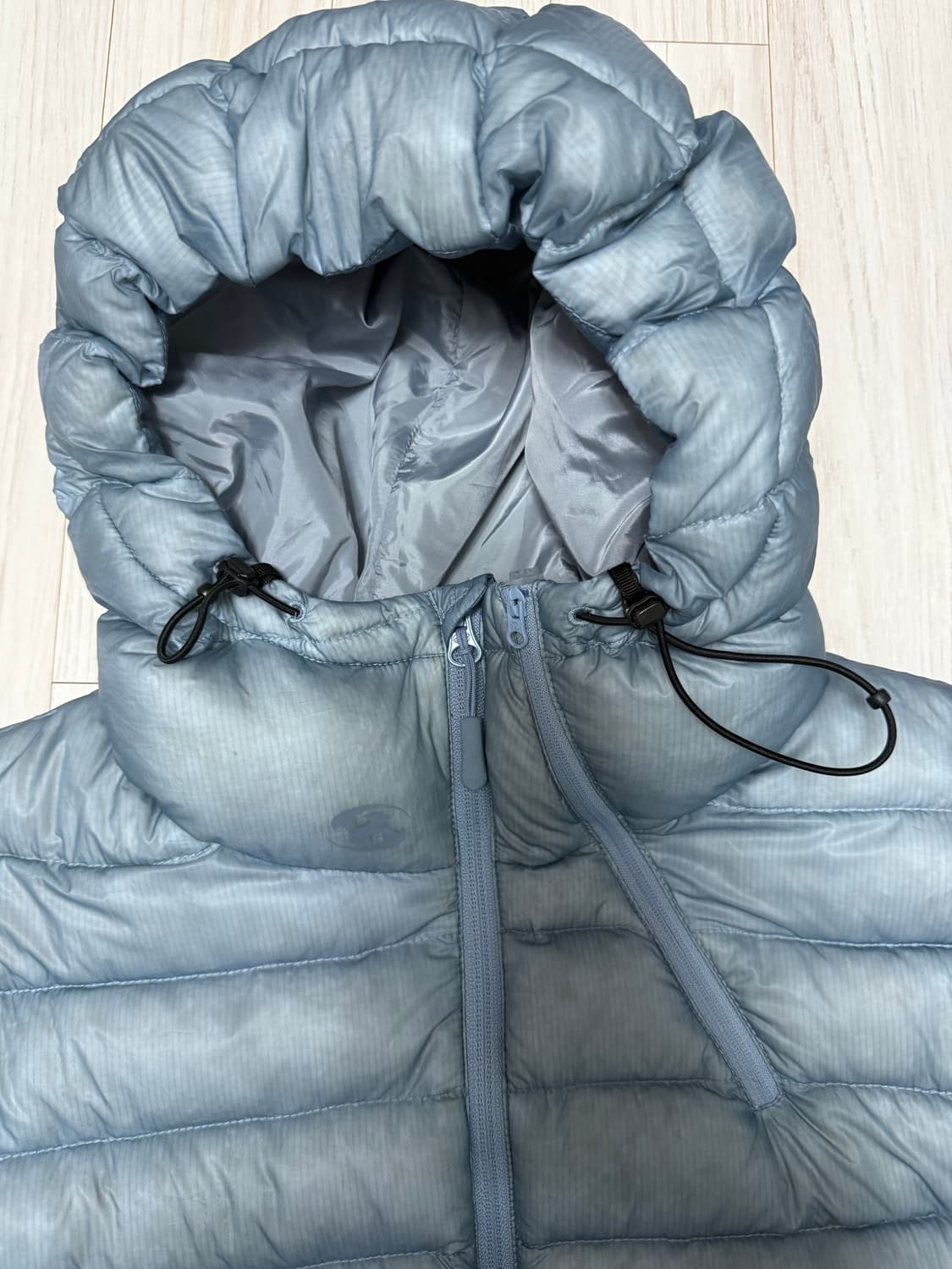 산산기어 서픽스 푸퍼자켓 스카이 블루-24fw 크림판매가 100넘음 상품이미지1