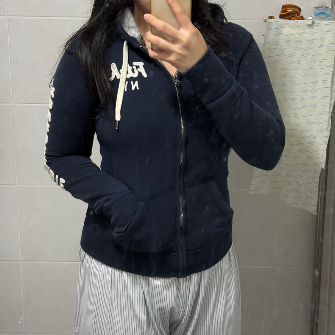 대대장) 아베크롬비 네이비 스펠아웃 딱붙 후드집업 상품이미지4