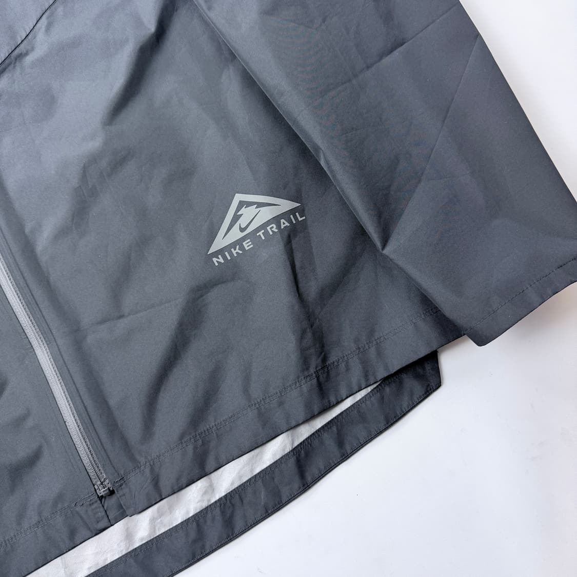 나이키 고어텍스 인피니움 블랙 트레일 러닝 자켓 상품이미지2