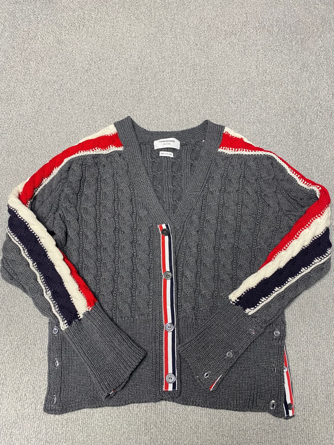 톰브라운 사이드로고 가디건(정품) 상품이미지2