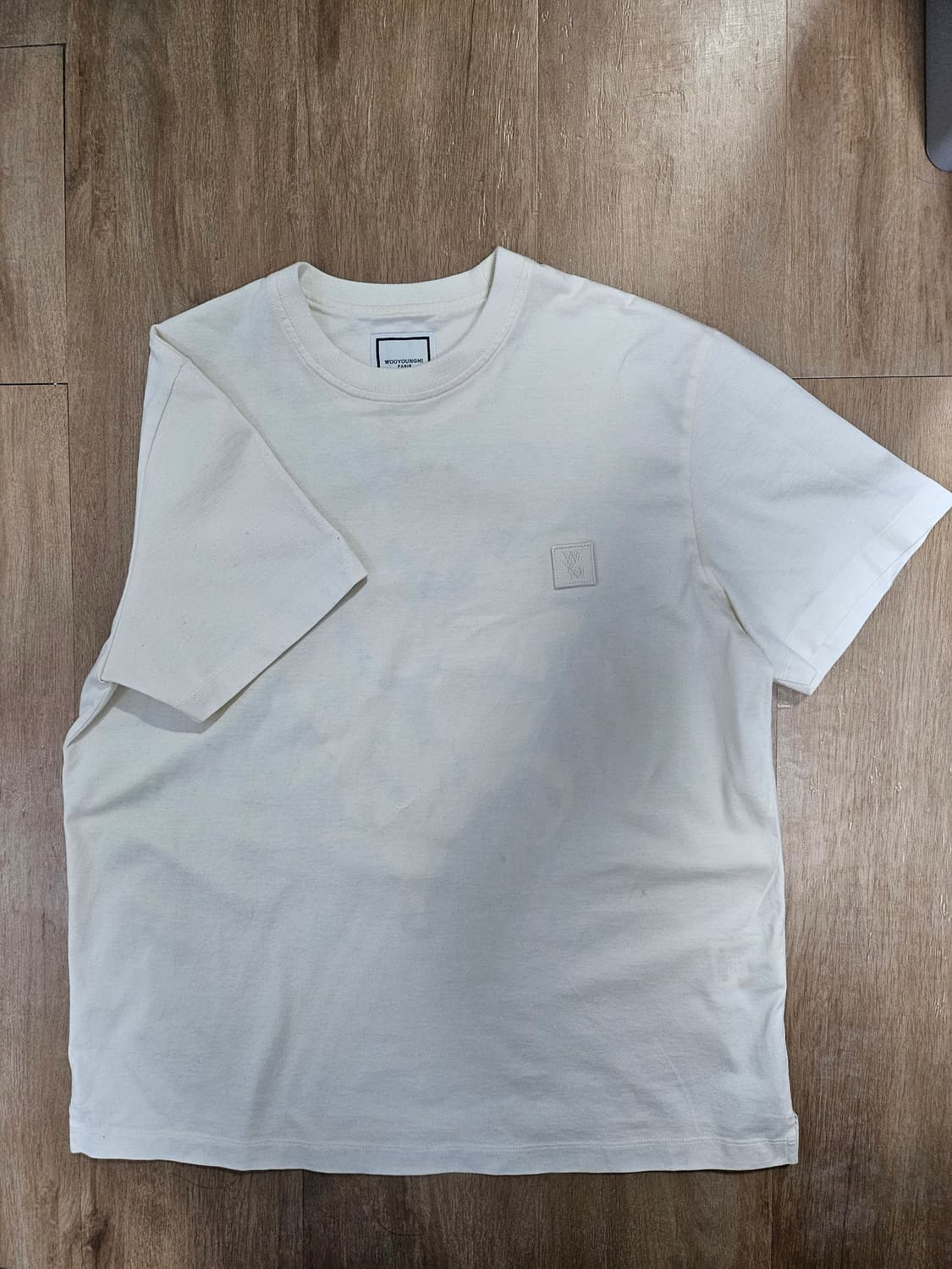 우영미 플라워 백로고 티셔츠 24SS 아이보리 46(M) 상품이미지3