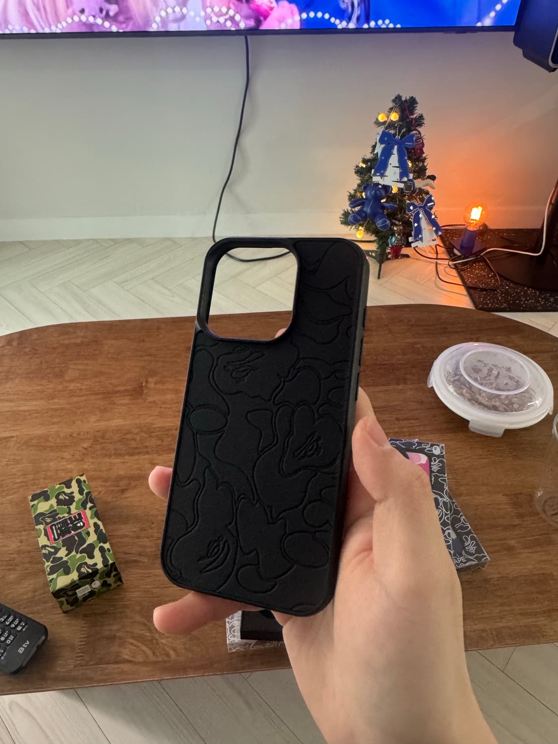 베이프 아이폰 15프로 블랙케이스 판매합니다 상품이미지2