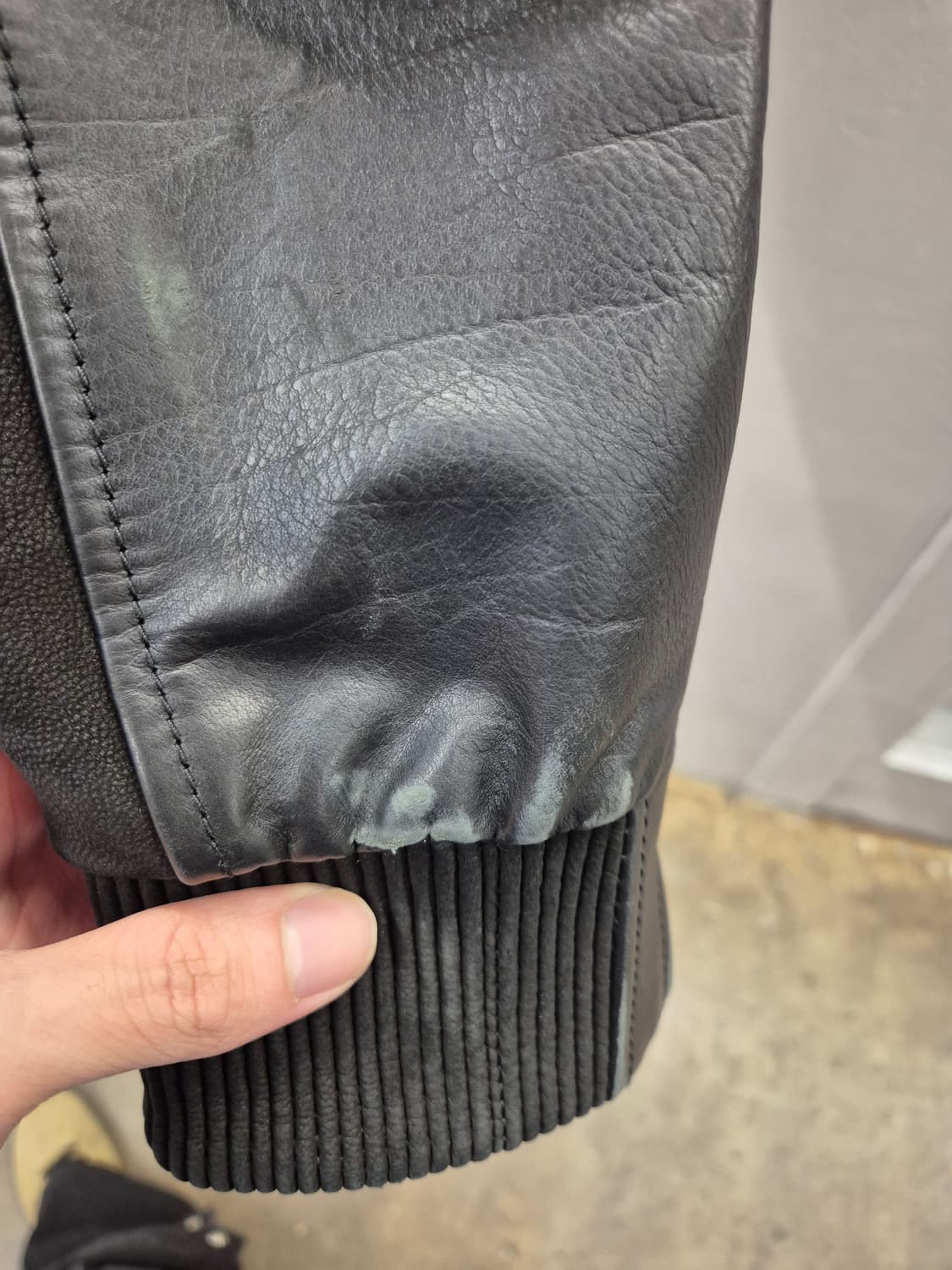 Noir Larmes 레더 봄버 자켓 상품이미지9