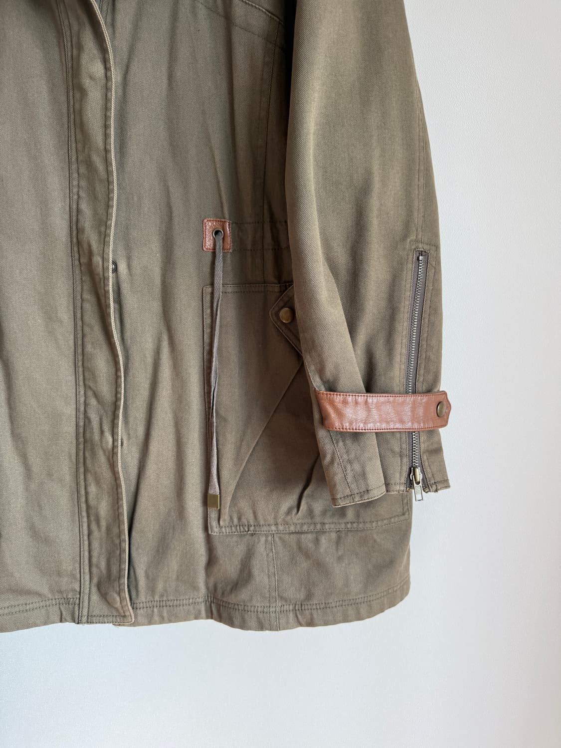 Pre owned 라쿤퍼 야상 상품이미지3