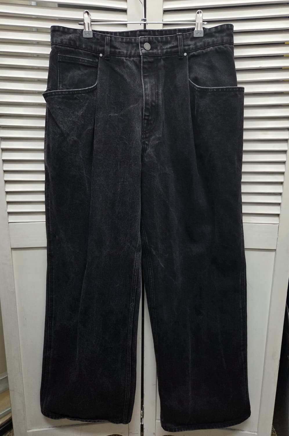 쿠어 와이드핏 블랙 데님 팬츠 상품이미지1