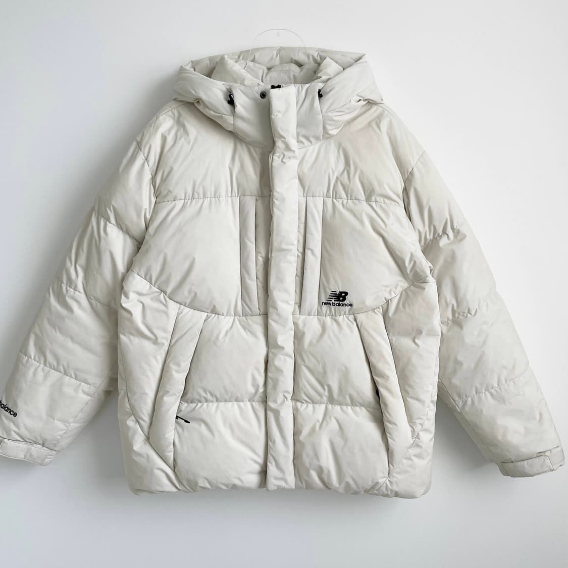 F2 뉴발란스 유니 플라잉 구스 다운 아이보리 숏 패딩 100사이즈  상품이미지1